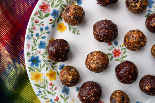 Boules d’énergie classiques (sans cuisson)